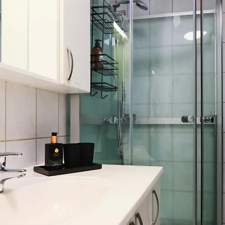 Elegant With Northern Lights View شقة